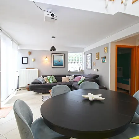 House Kada 1572 풀라