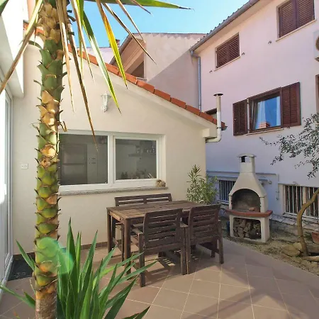 House Kada 1572 * 풀라