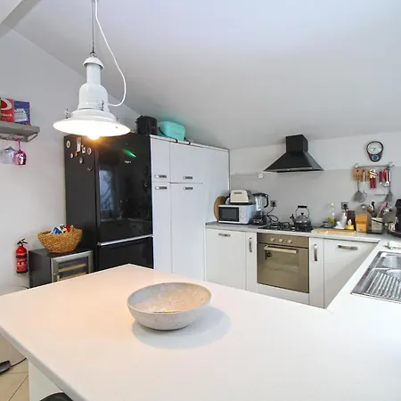 House Kada 1572 Holiday home Pula