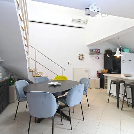 House Kada 1572 Ferienhaus *