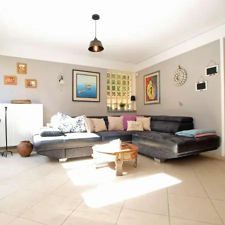 House Kada 1572